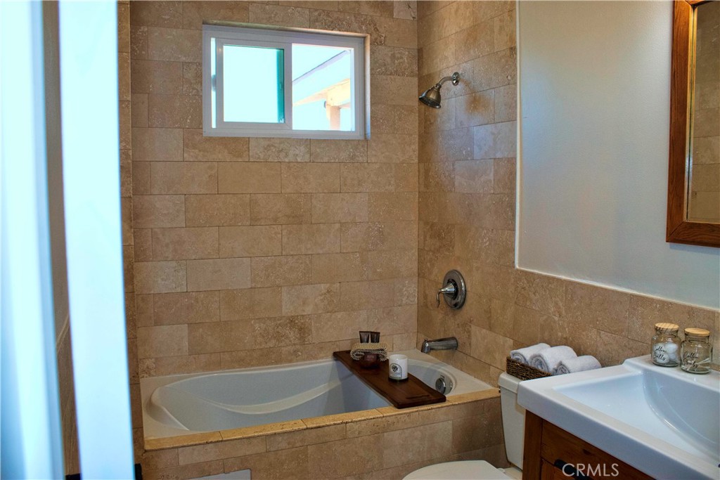 West Hills, California, 91304, United States, 4 Bedrooms Bedrooms, ,2 BathroomsBathrooms,Residential,For Sale,1914263