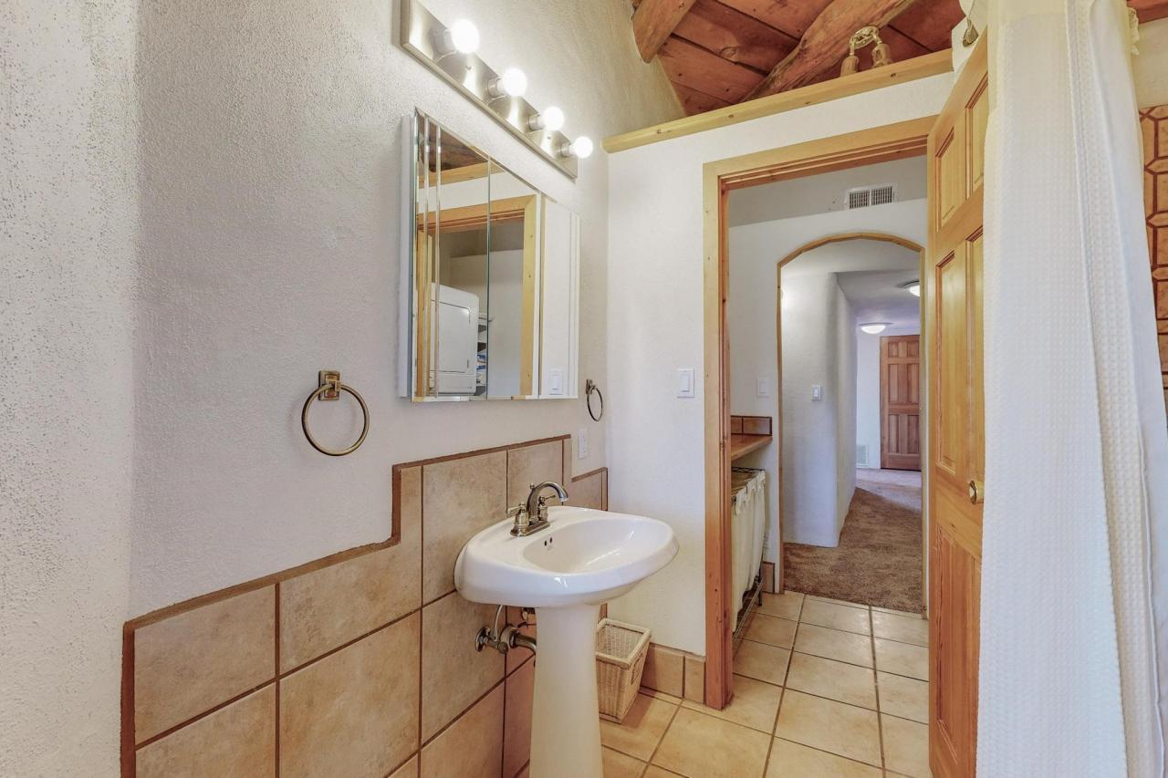 30 Apache Creek, Santa Fe, New Mexico, 87505, United States, 5 Bedrooms Bedrooms, ,4 BathroomsBathrooms,Residential,For Sale,30 Apache Creek,1591905