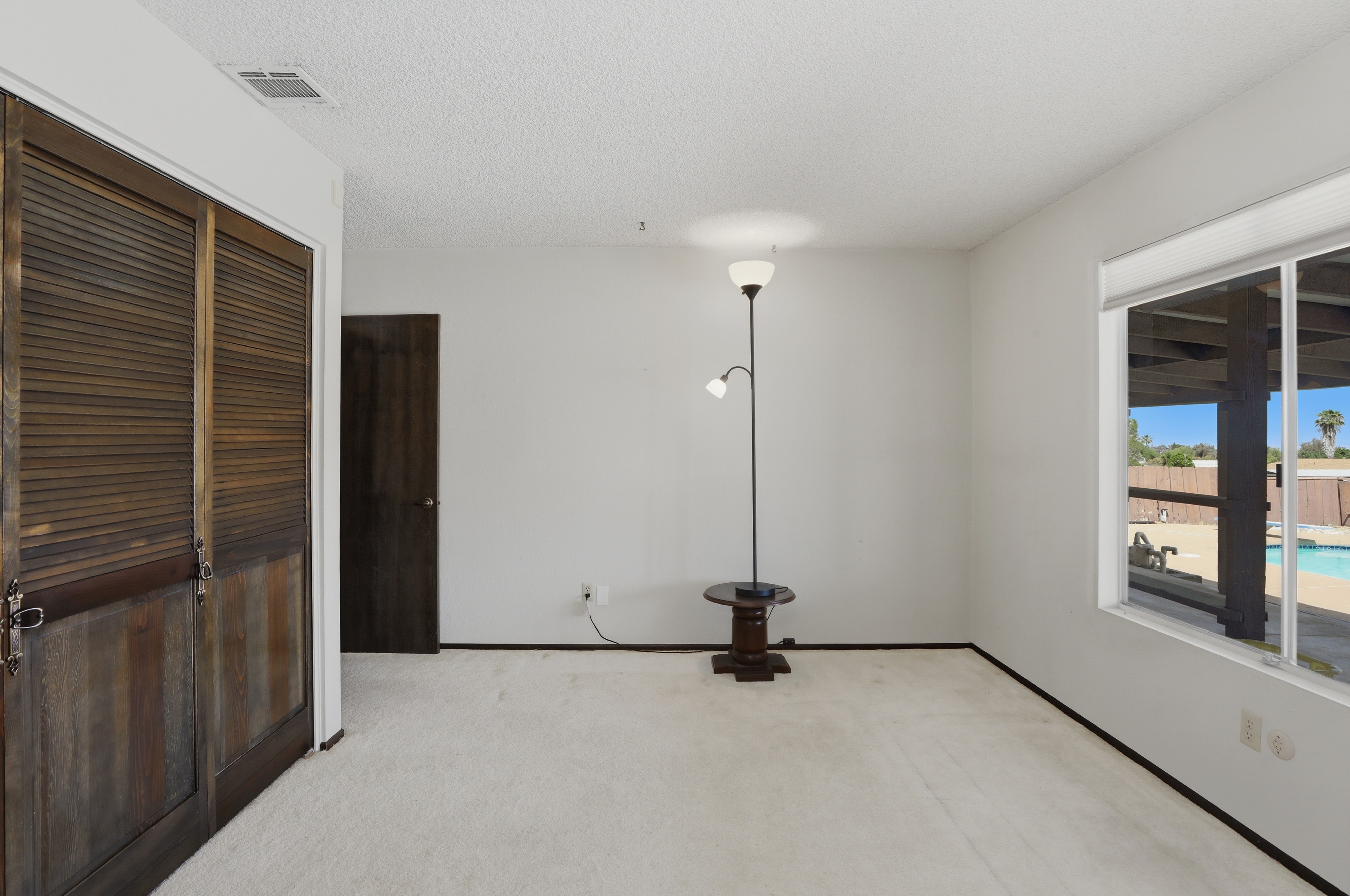  17652 Calle Del Corral, Riverside, CA 92504 - 物件實景