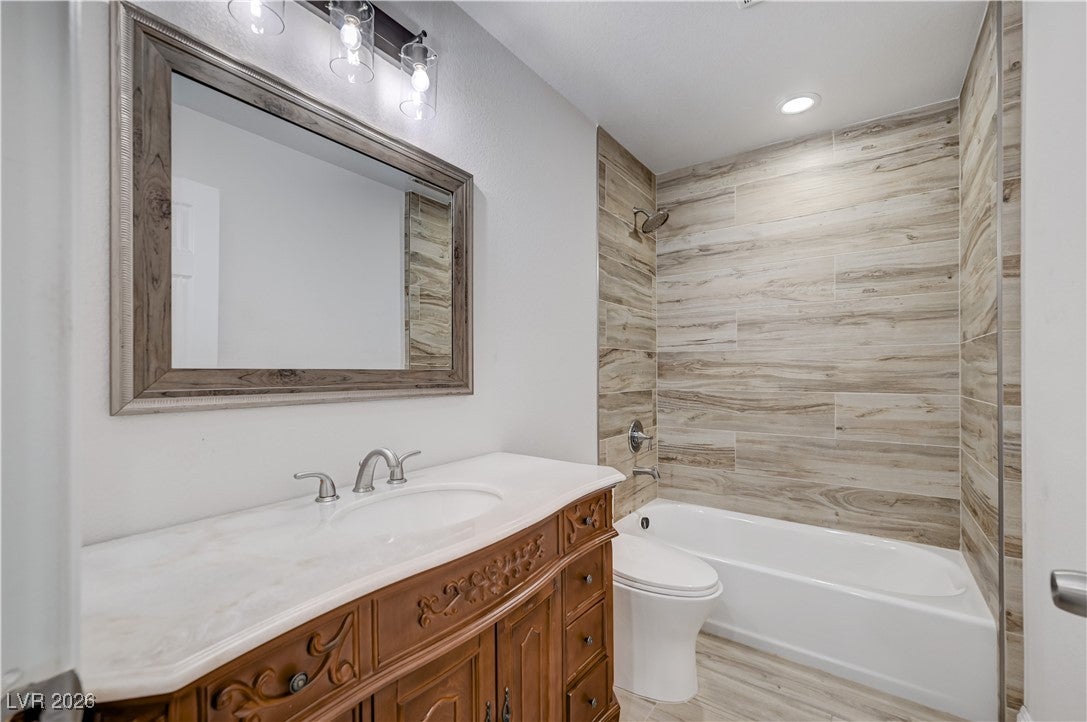 Las Vegas, Nevada, 89122, United States, 5 Bedrooms Bedrooms, ,4 BathroomsBathrooms,Residential,For Sale,2008777