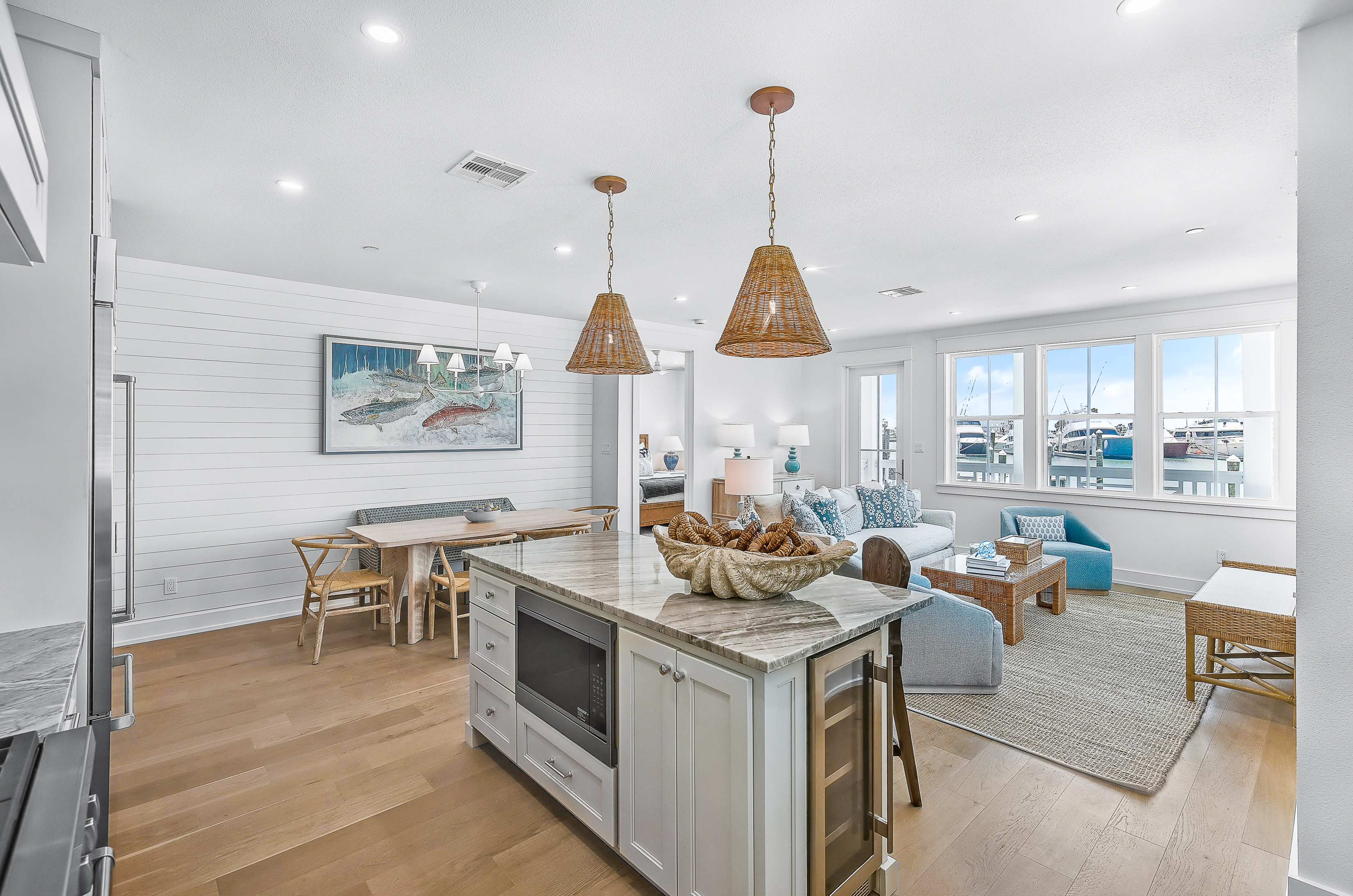  Coastal Elegance Meets Waterfront Living - 物件實景