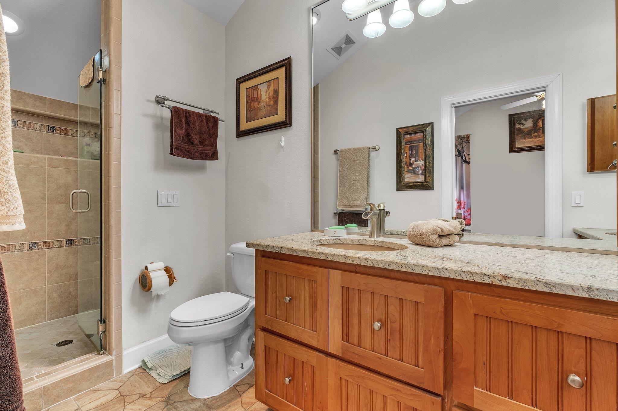 Quincy, Florida, 32351, United States, 3 Bedrooms Bedrooms, ,2 BathroomsBathrooms,Residential,For Sale,1804013