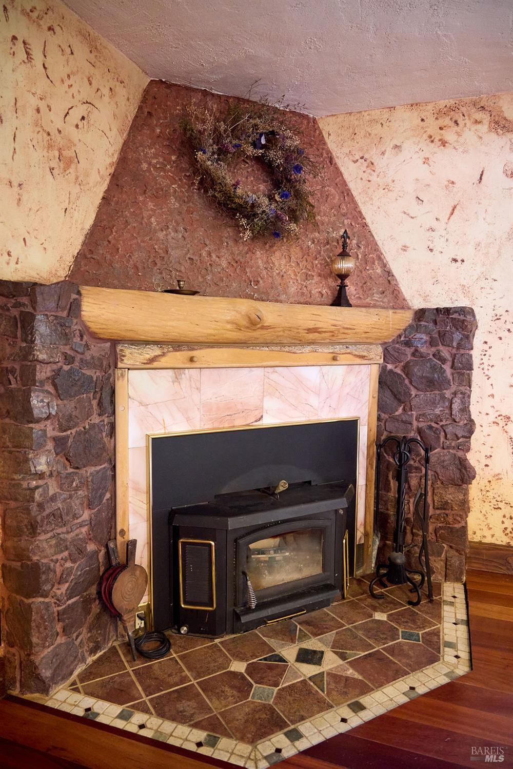 Redwood Valley, California, 95470-8010, United States, 3 Bedrooms Bedrooms, ,2 BathroomsBathrooms,Residential,For Sale,1984443