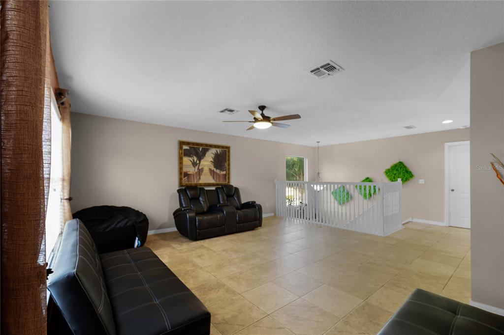 Oviedo, Florida, 32765, United States, 6 Bedrooms Bedrooms, ,5 BathroomsBathrooms,Residential,For Sale,1857503