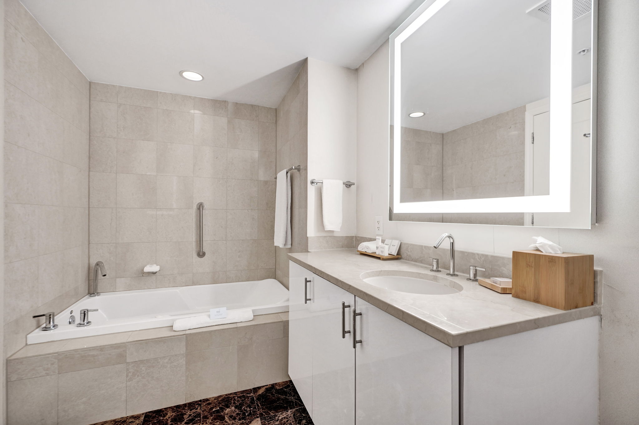  505 N Fort Lauderdale Beach Blvd, Fort Lauderdale, FL, 33304 - 物件實景