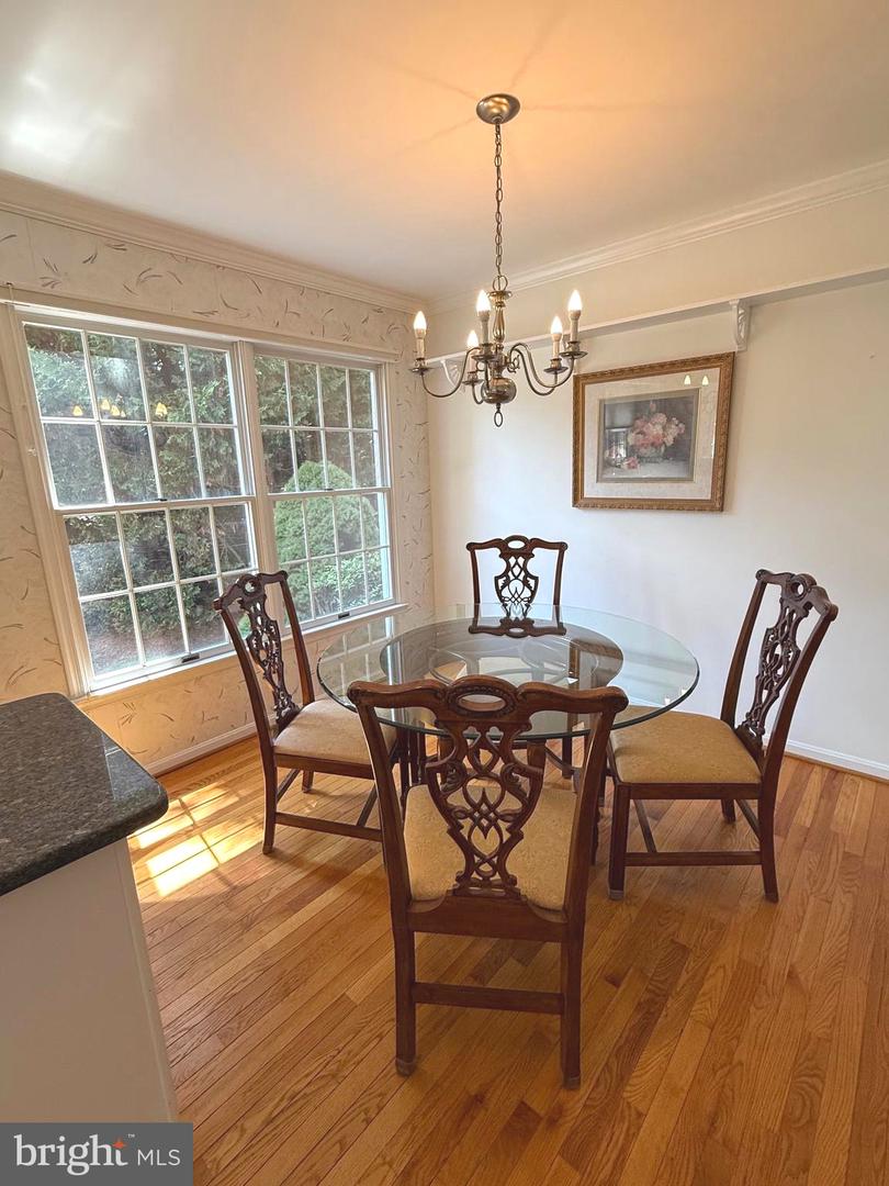 Annapolis, Maryland, 21403, United States, 4 Bedrooms Bedrooms, ,3 BathroomsBathrooms,Residential,For Sale,1925191