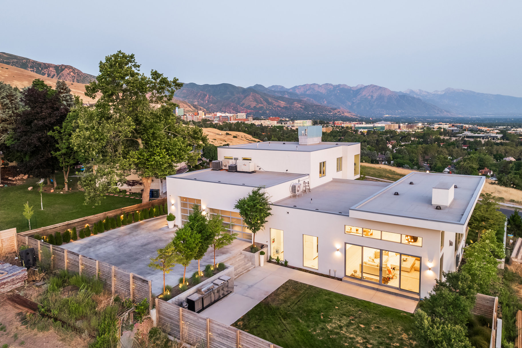  Incredible Contemporary Home - 物件實景