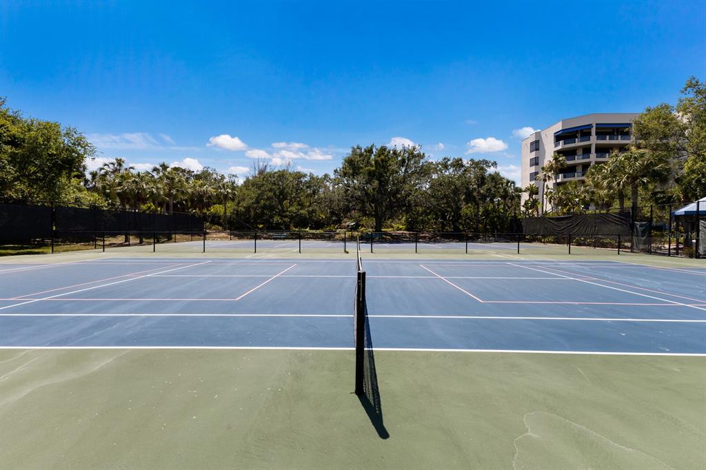 Longboat Key, Florida, 34228, United States, 2 Bedrooms Bedrooms, ,3 BathroomsBathrooms,Residential,For Sale,1743493