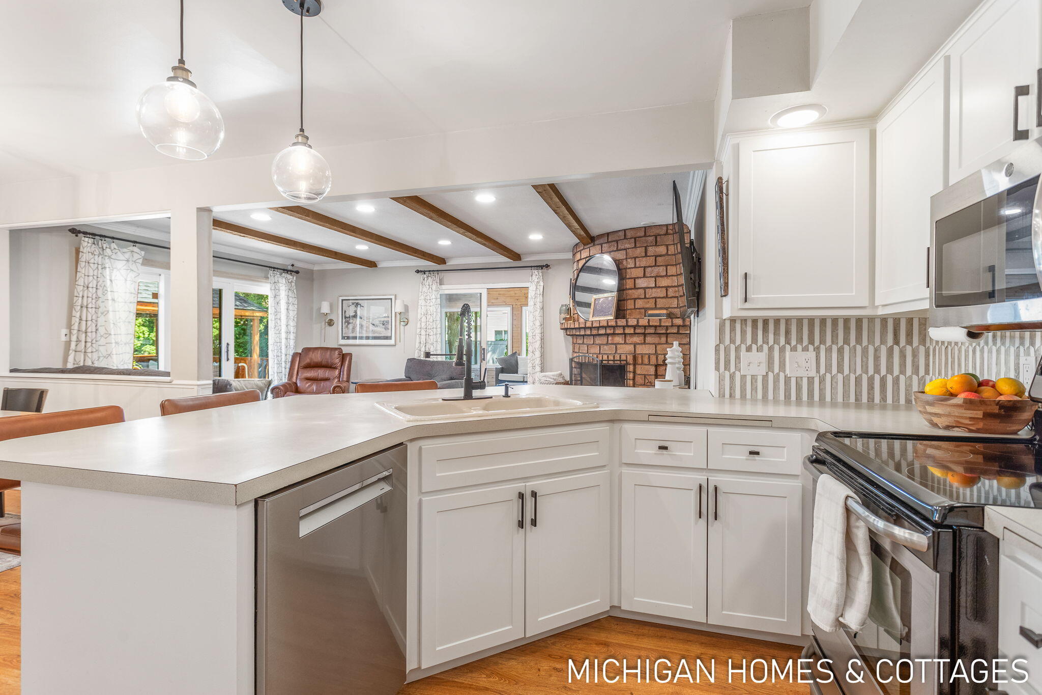 Jenison, Michigan, 49428, United States, 4 Bedrooms Bedrooms, ,3 BathroomsBathrooms,Residential,For Sale,1932274
