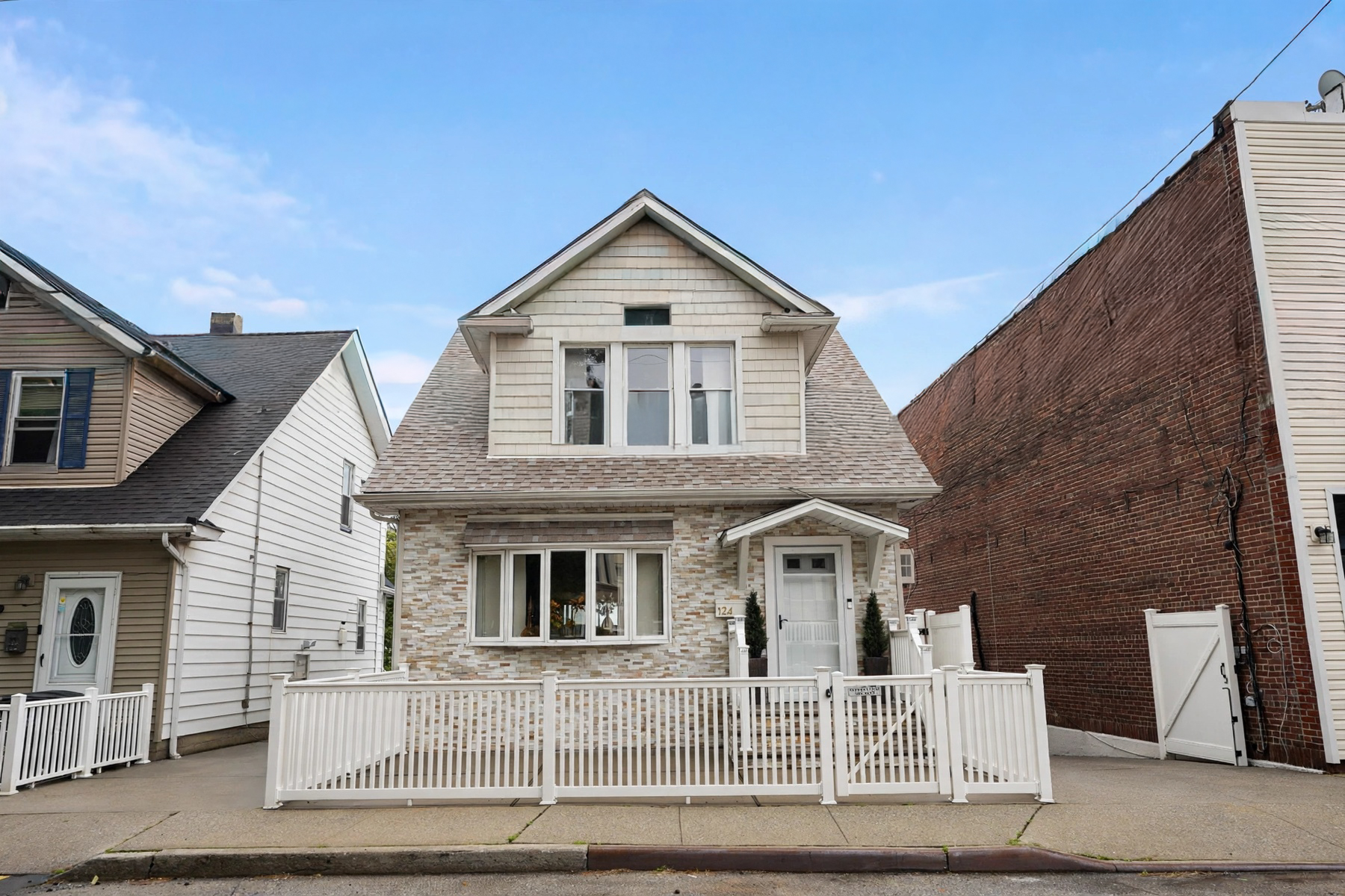Watchogue Rd, Staten Island, NY 10314