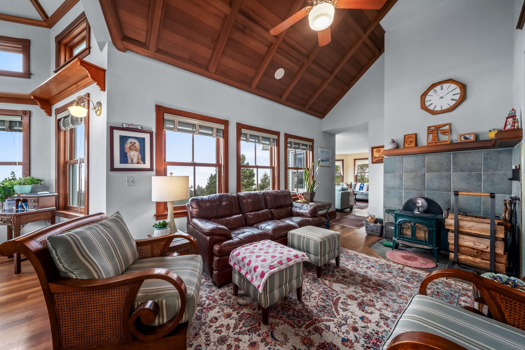  930 NW HIGHLAND DR Waldport, OR 97394 - 物件實景
