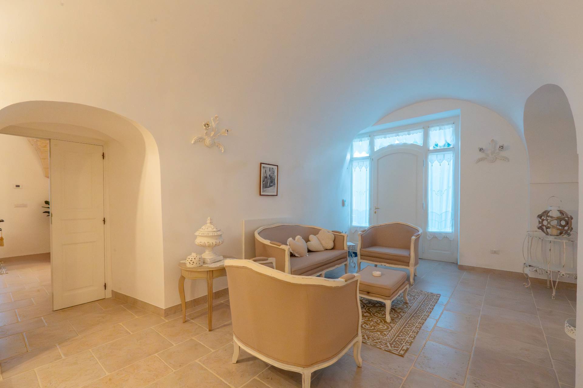 Martina Franca, Taranto, 74015, IT, 9 Bedrooms Bedrooms, ,12 BathroomsBathrooms,Residential,For Sale,1947823