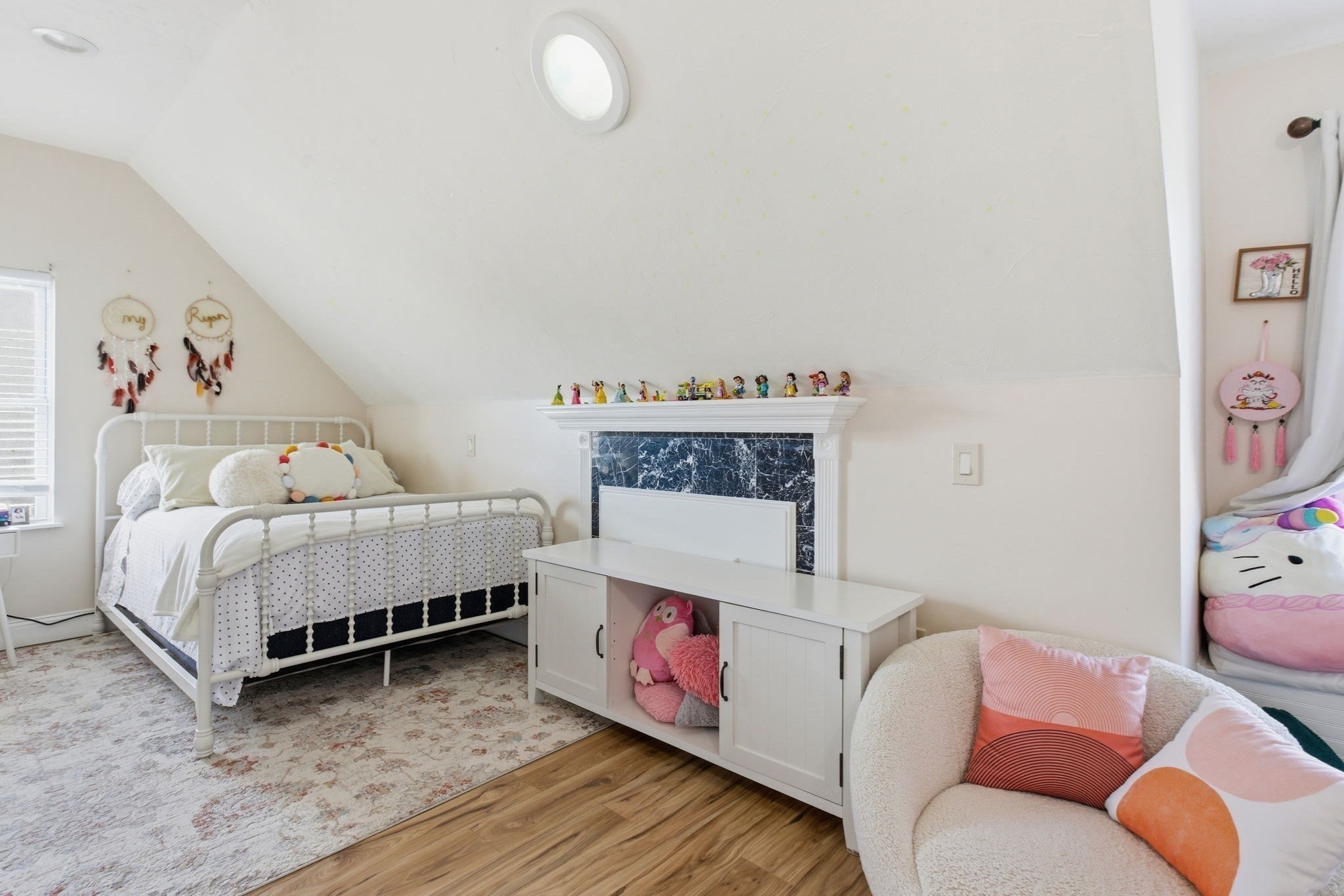 Boston, Massachusetts, 02121, United States, 5 Bedrooms Bedrooms, ,2 BathroomsBathrooms,Residential,For Sale,1993888