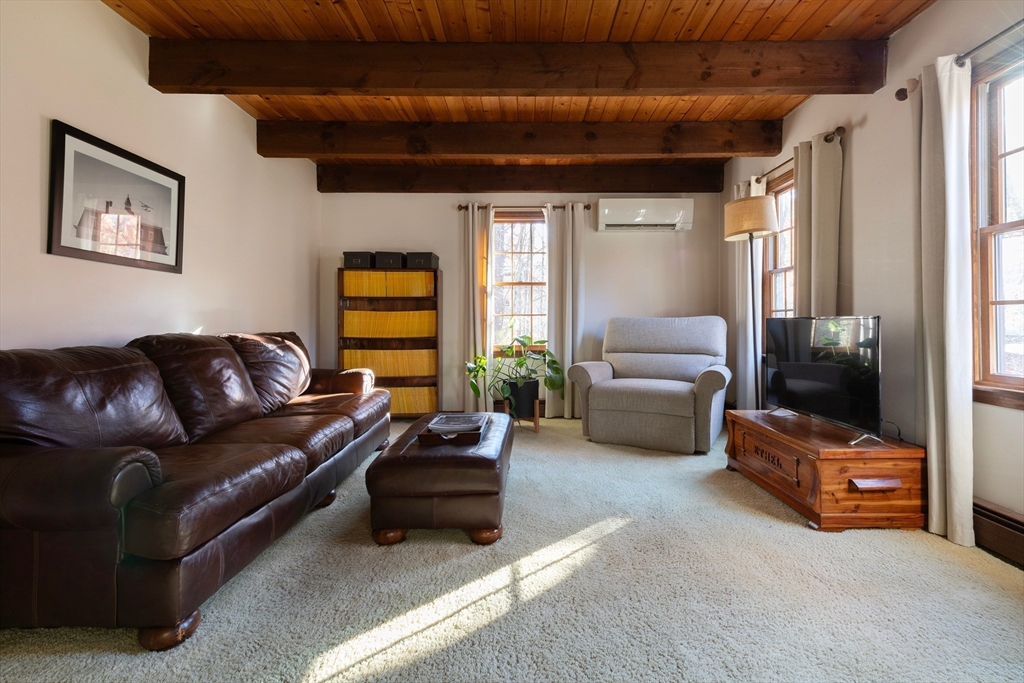 Pepperell, Massachusetts, 01463, United States, 3 Bedrooms Bedrooms, ,2 BathroomsBathrooms,Residential,For Sale,1987719