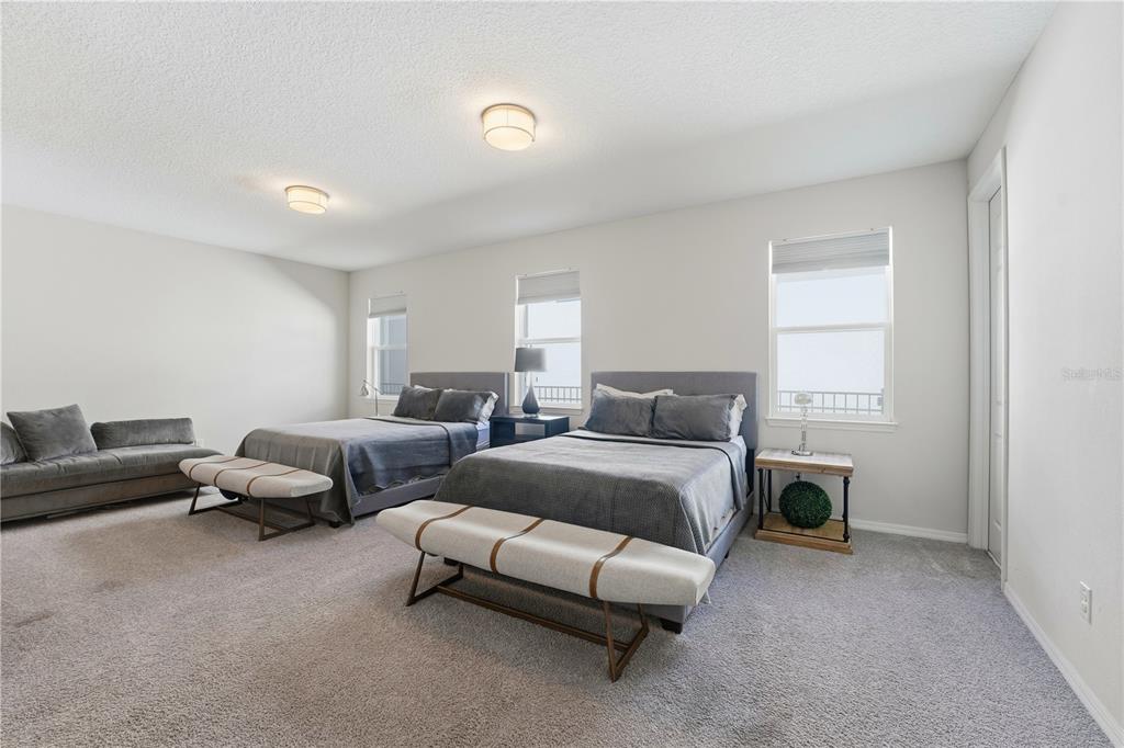 Winter Garden, Florida, 34787, United States, 5 Bedrooms Bedrooms, ,5 BathroomsBathrooms,Residential,For Sale,1987949