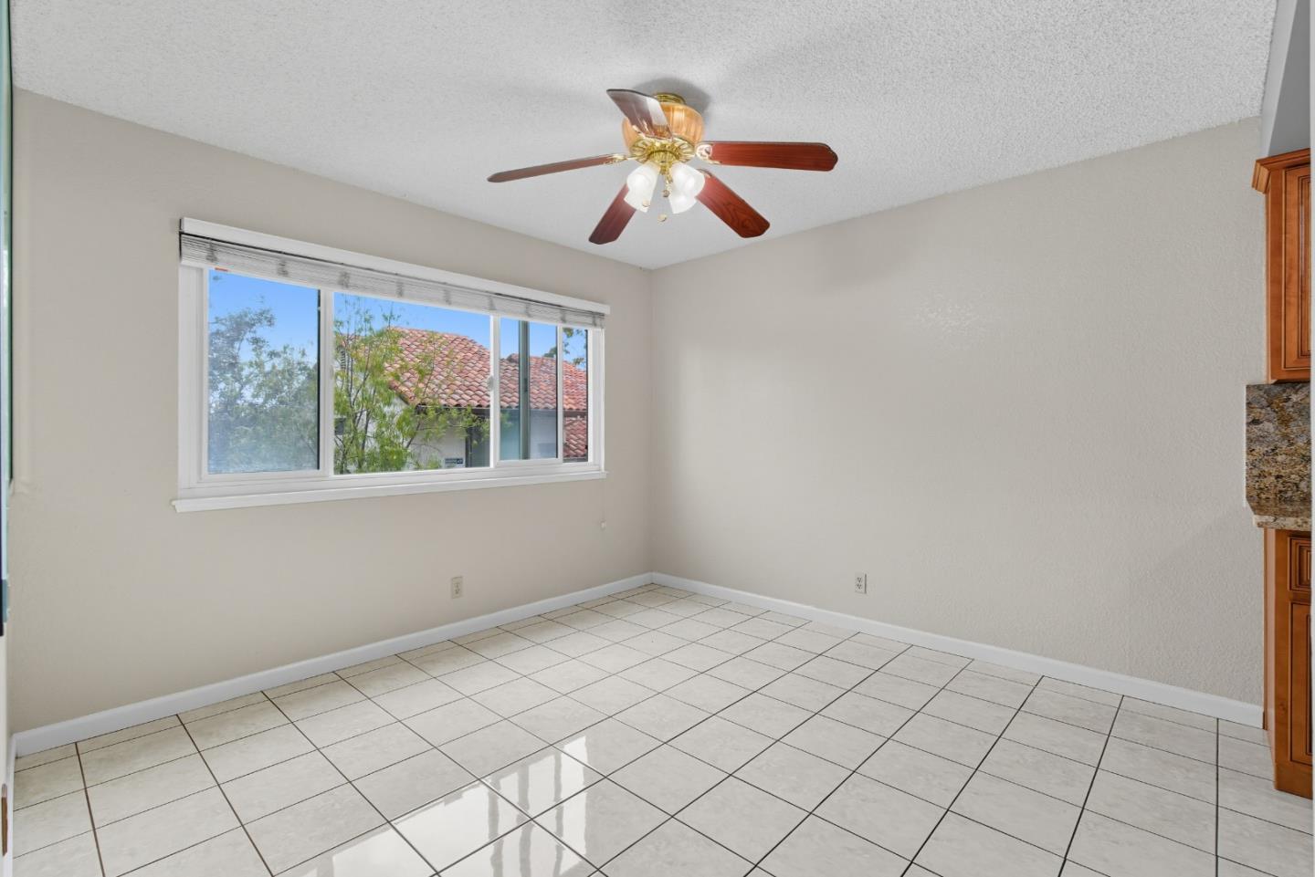 Hayward, California, 94541, United States, 2 Bedrooms Bedrooms, ,2 BathroomsBathrooms,Residential,For Sale,1961712