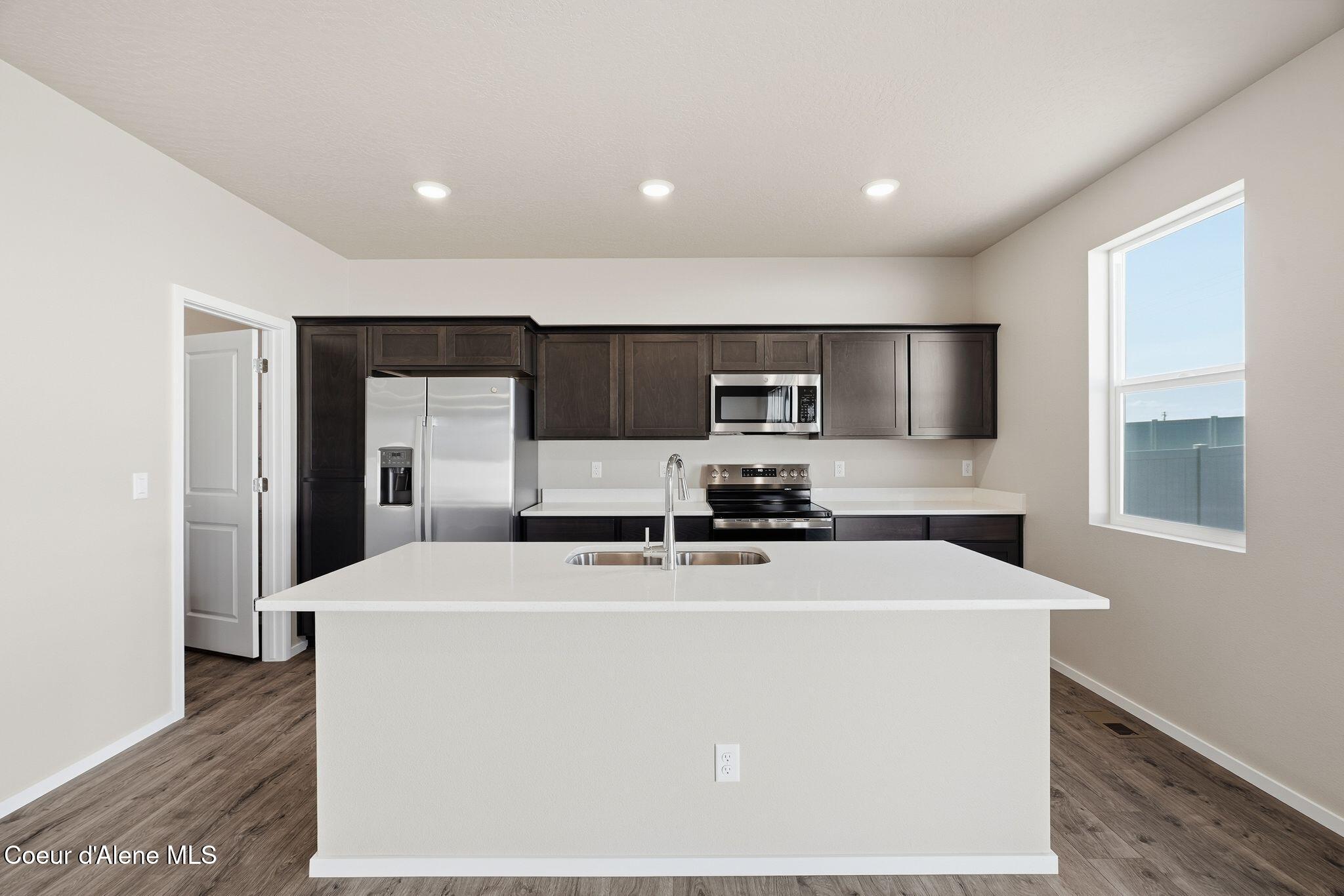 Post Falls, Idaho, 83854, United States, 4 Bedrooms Bedrooms, ,3 BathroomsBathrooms,Residential,For Sale,1973812