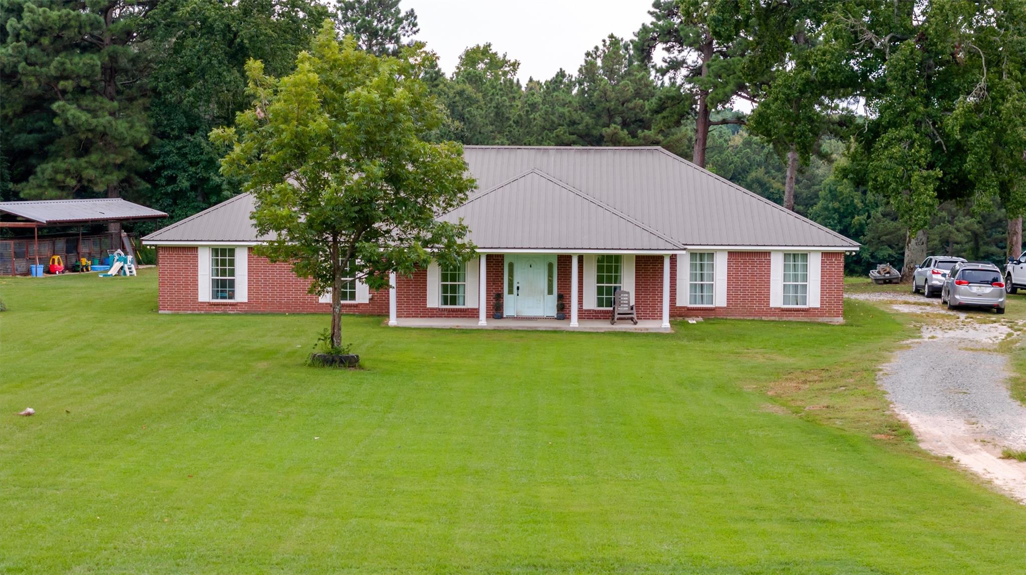 Annona, Texas, 75550, United States, 4 Bedrooms Bedrooms, ,2 BathroomsBathrooms,Residential,For Sale,1921529
