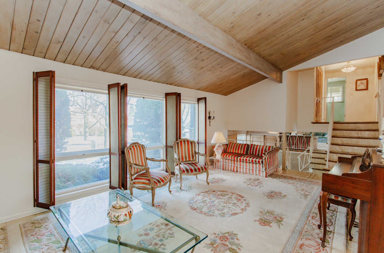 Wilmette, Illinois, 60091, United States, 3 Bedrooms Bedrooms, ,3 BathroomsBathrooms,Residential,For Sale,2013016