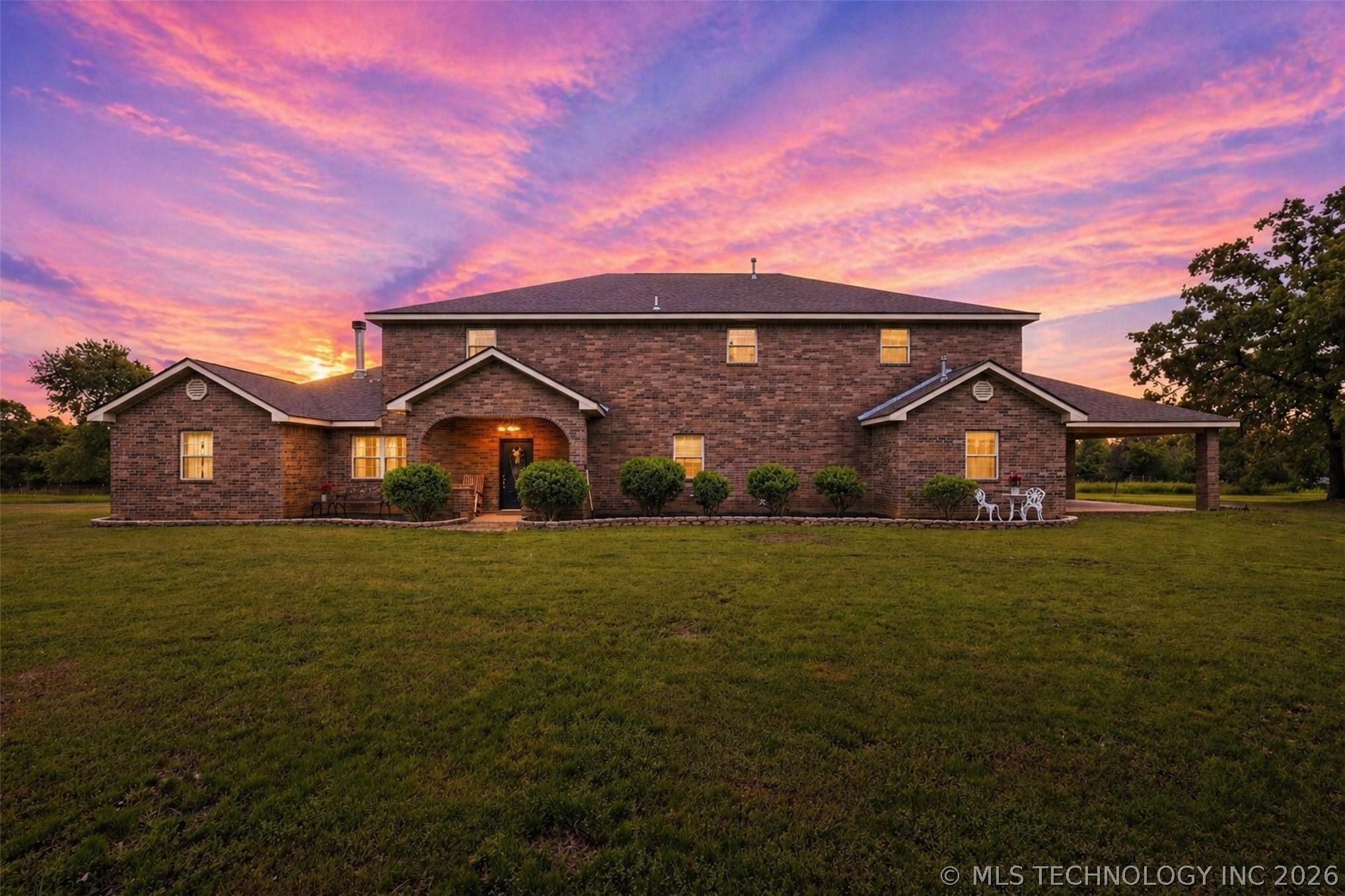 Muldrow, Oklahoma, 74948, United States, 5 Bedrooms Bedrooms, ,3 BathroomsBathrooms,Residential,For Sale,2040706