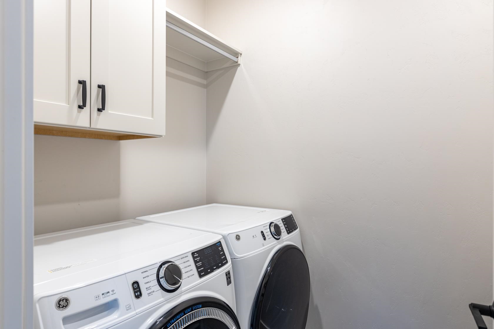 Kimberly, Wisconsin, 54136, United States, 4 Bedrooms Bedrooms, ,3 BathroomsBathrooms,Residential,For Sale,1975041