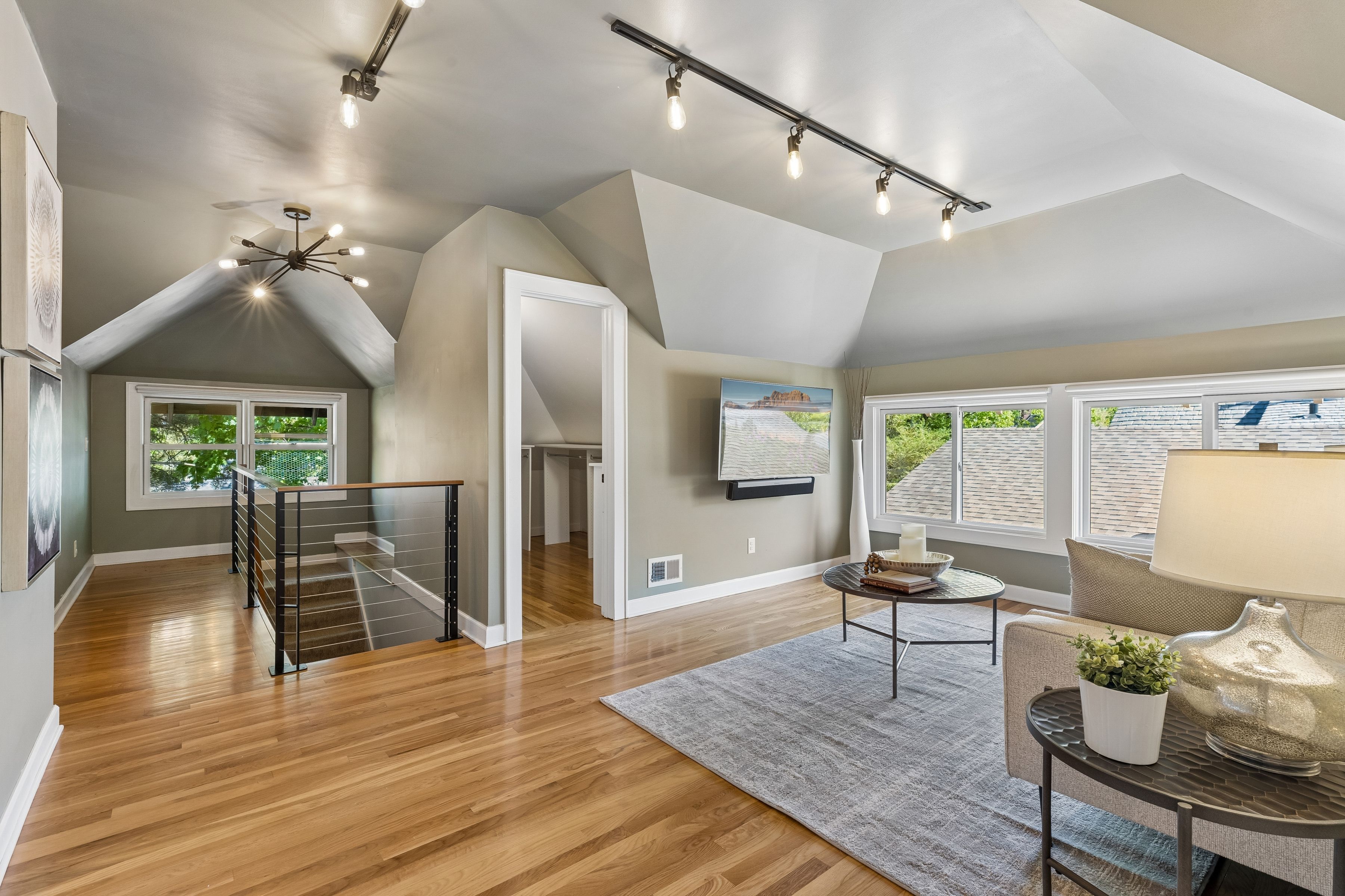  Sophisticated Bryn Mawr Living with Stunning Primary Retreat - 物件實景