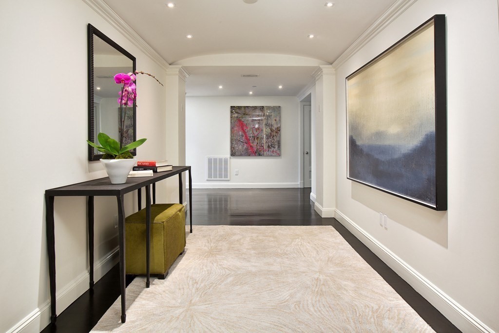 Boston, Massachusetts, 02116, United States, 3 Bedrooms Bedrooms, ,3 BathroomsBathrooms,Residential,For Sale,1895702