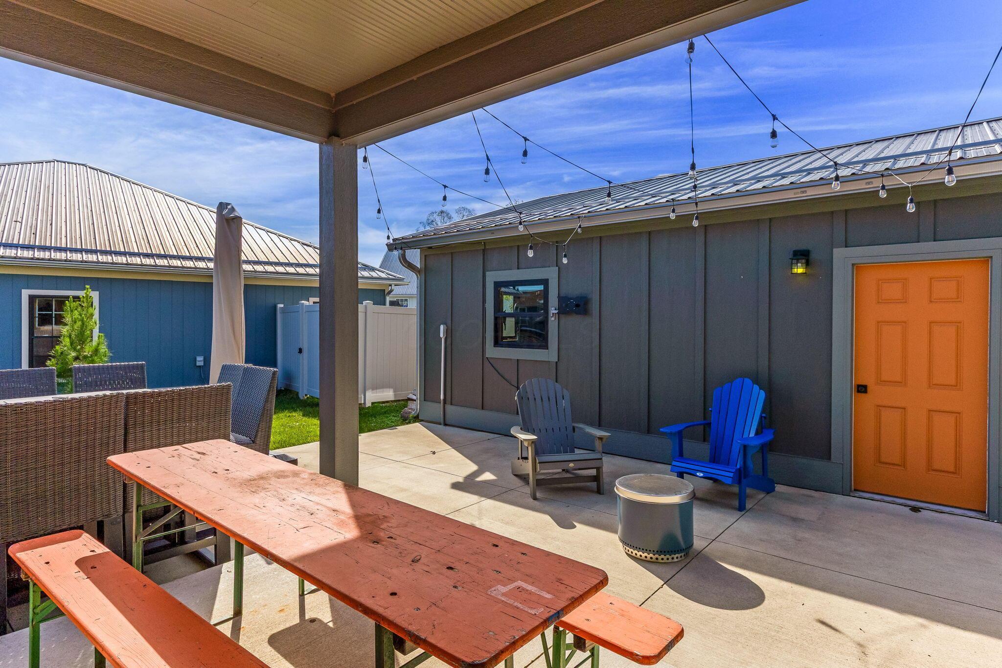 Buckeye Lake, Ohio, 43008, United States, 3 Bedrooms Bedrooms, ,3 BathroomsBathrooms,Residential,For Sale,1975089