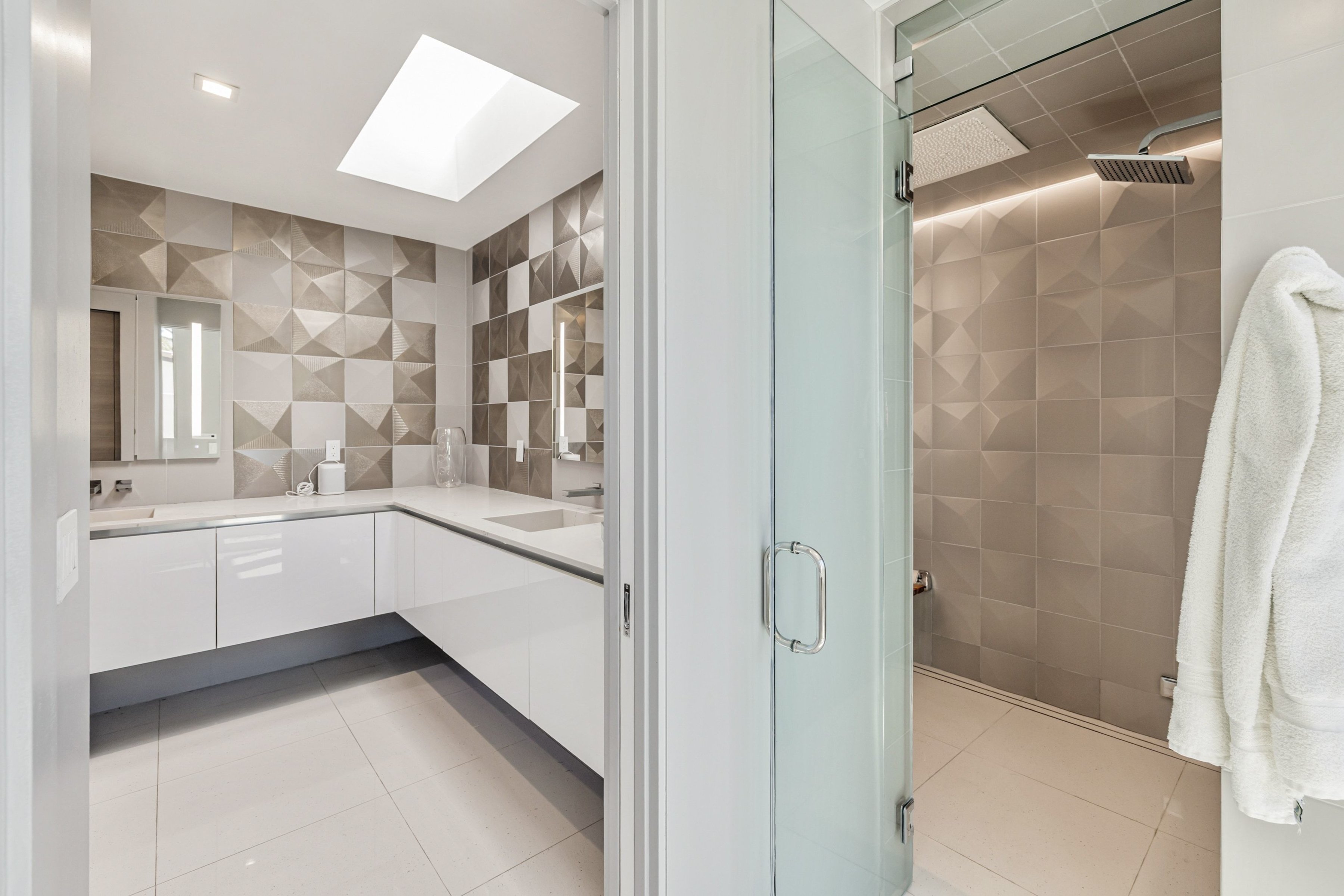  Custom Contemporary On Rare Double Indian Wells Lot - 物件實景