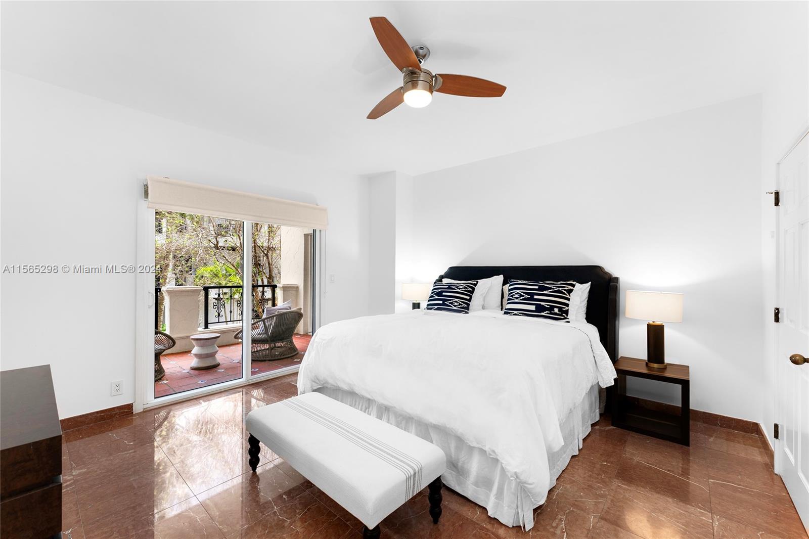 Miami Beach, Florida, 33109, United States, 3 Bedrooms Bedrooms, ,4 BathroomsBathrooms,Residential,For Sale,1926263