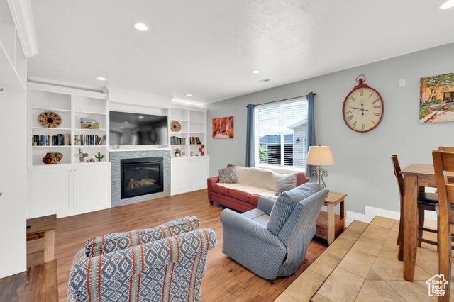 West Jordan, Utah, 84081, United States, 5 Bedrooms Bedrooms, ,3 BathroomsBathrooms,Residential,For Sale,1921078