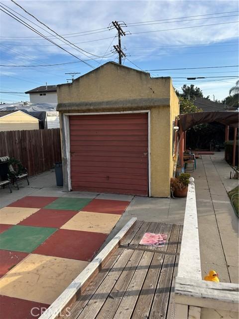 Los Angeles, California, 90001, United States, 2 Bedrooms Bedrooms, ,1 BathroomBathrooms,Residential,For Sale,1916355