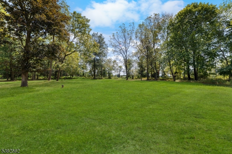 Readington Twp., New Jersey, 08853, United States, 3 Bedrooms Bedrooms, ,3 BathroomsBathrooms,Residential,For Sale,1939068