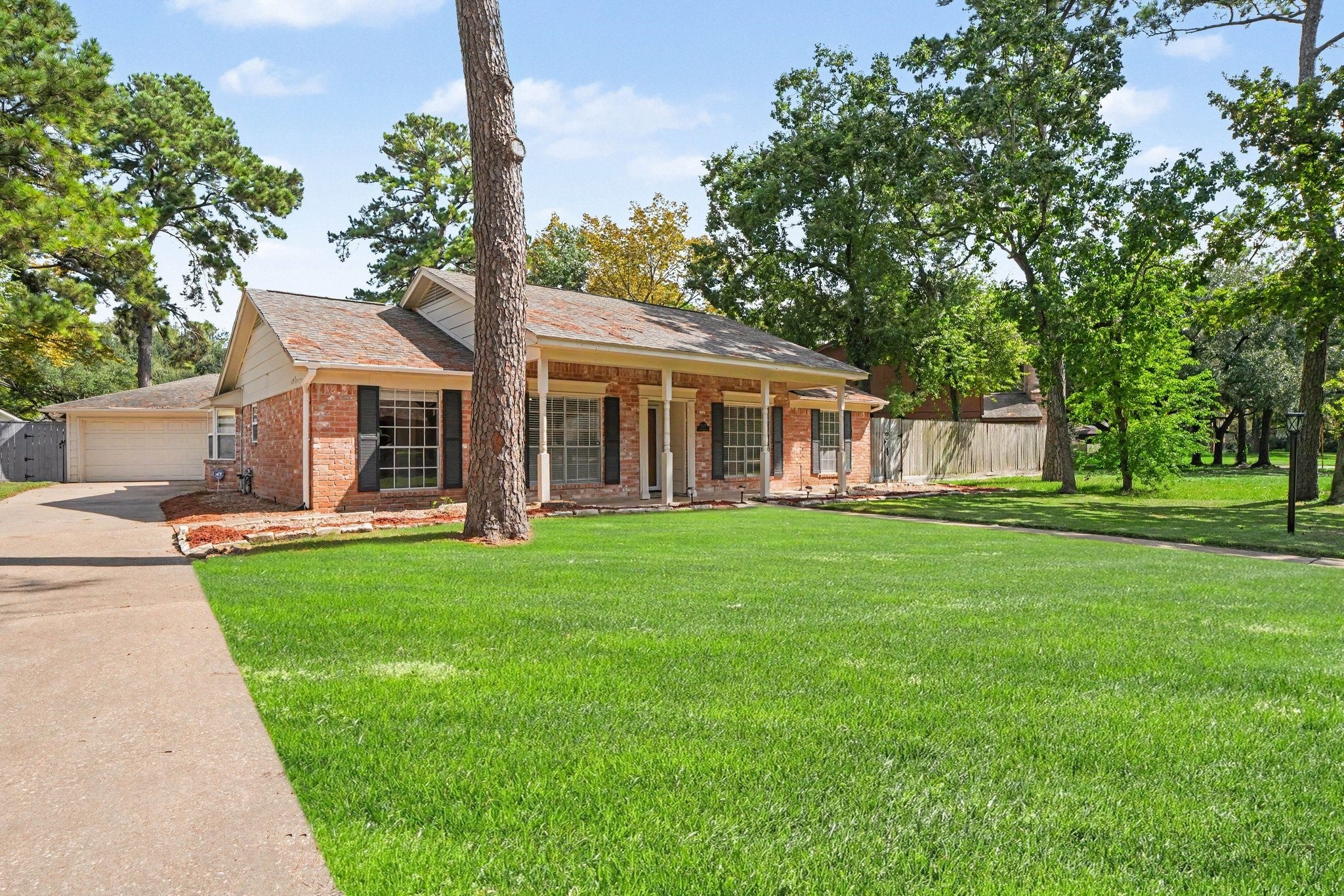 Roebourne Ln, Houston, TX 77070 #1