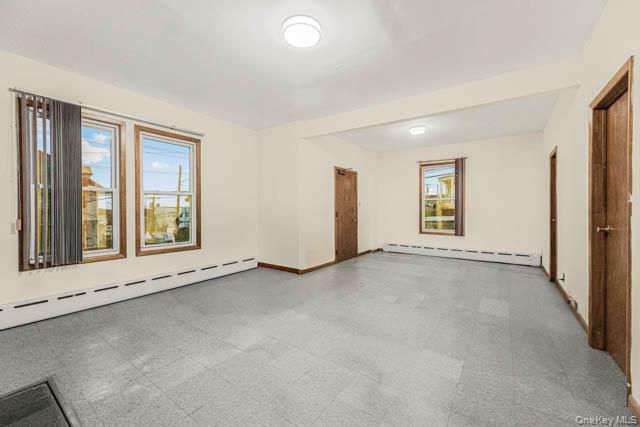 Yonkers, New York, 10703, United States, 5 Bedrooms Bedrooms, ,2 BathroomsBathrooms,Residential,For Sale,1993870