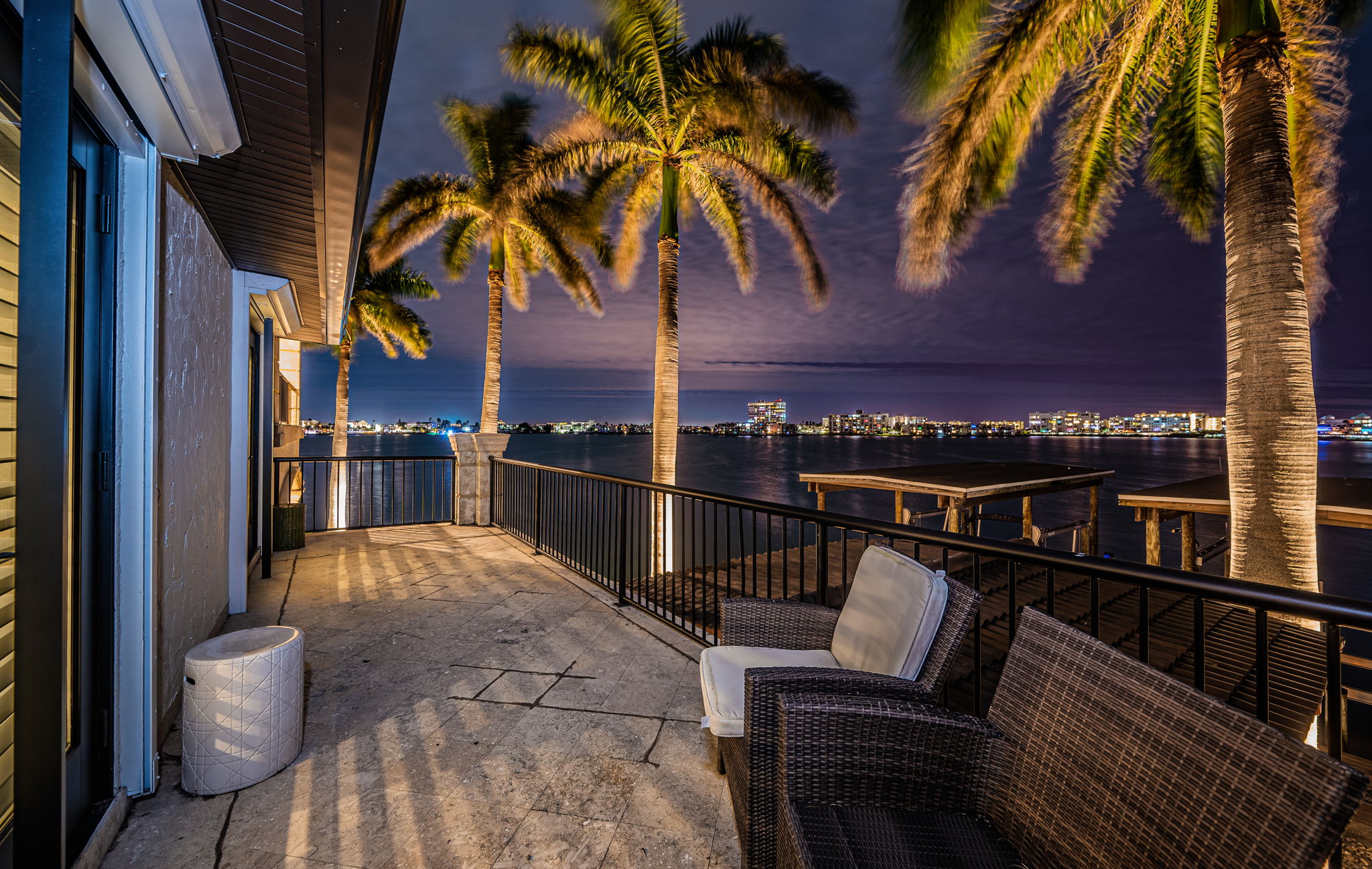 St Petersburg, Florida, 33707, United States, 5 Bedrooms Bedrooms, ,5 BathroomsBathrooms,Residential,For Sale,2007772