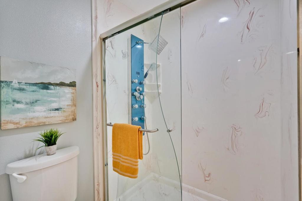 Union City, California, 94587, United States, 4 Bedrooms Bedrooms, ,3 BathroomsBathrooms,Residential,For Sale,1978572