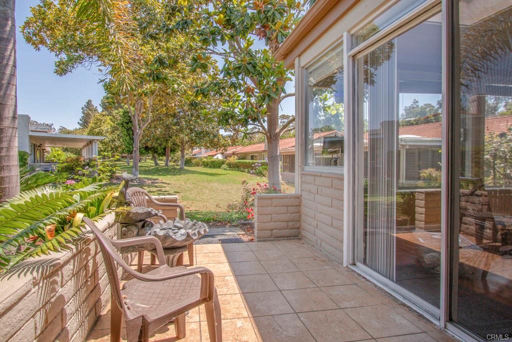 Laguna Woods, California, 92637, United States, 2 Bedrooms Bedrooms, ,Residential,For Sale,1880064