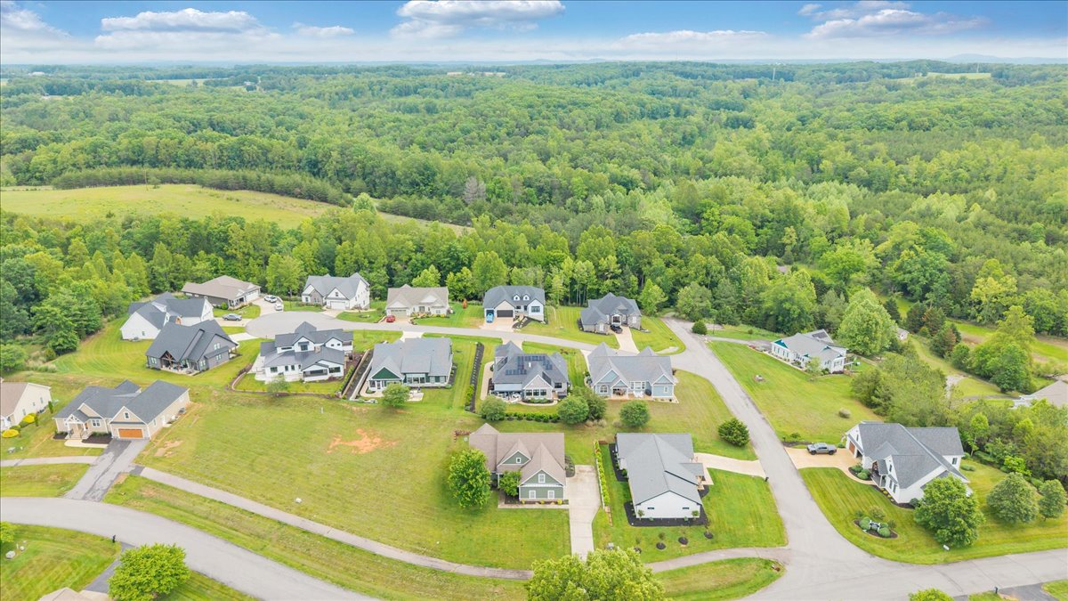 Huddleston, Virginia, 24104, United States, 4 Bedrooms Bedrooms, ,4 BathroomsBathrooms,Residential,For Sale,2048445