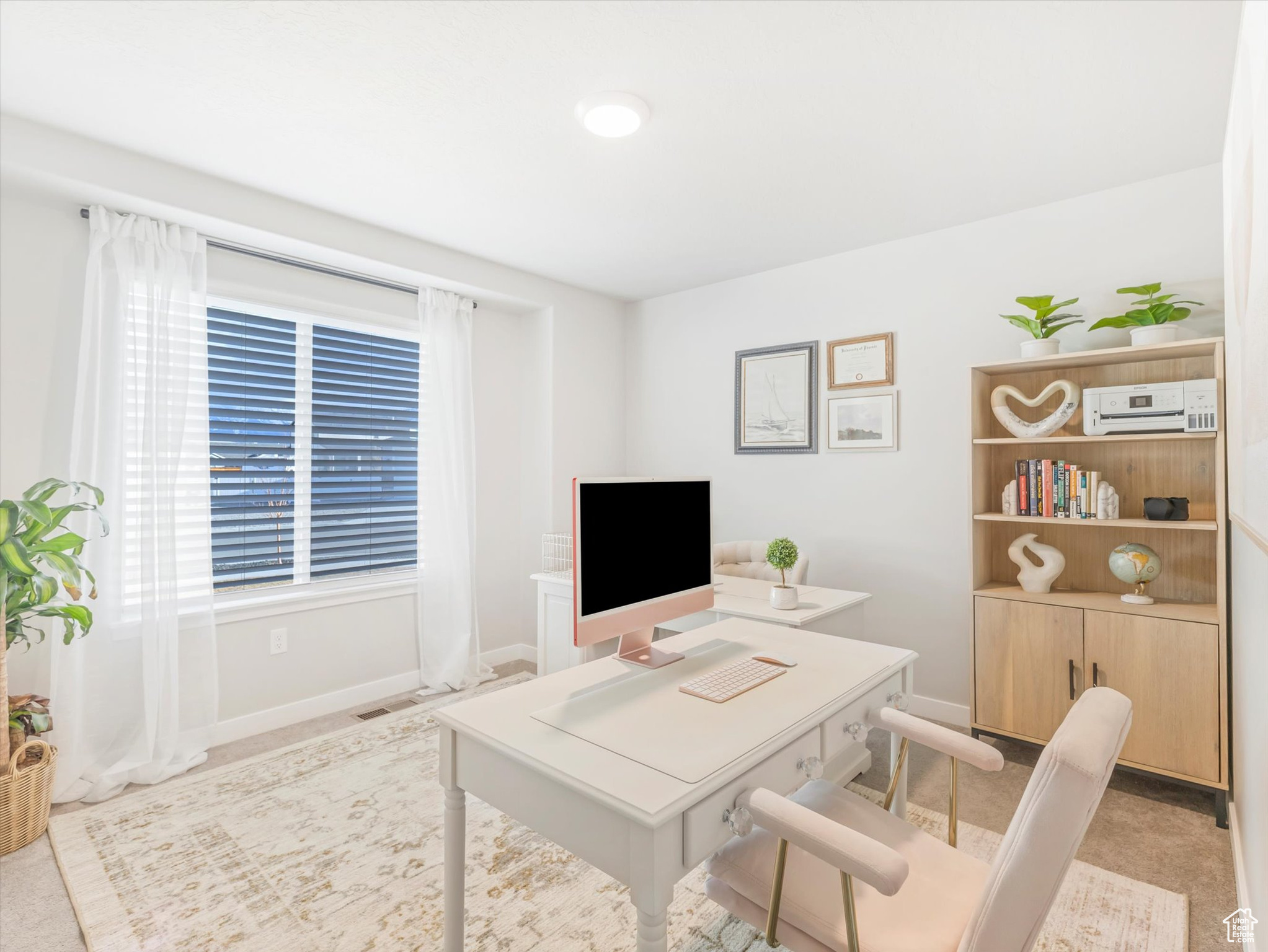 Tooele, Utah, 84074, United States, 3 Bedrooms Bedrooms, ,2 BathroomsBathrooms,Residential,For Sale,1859908