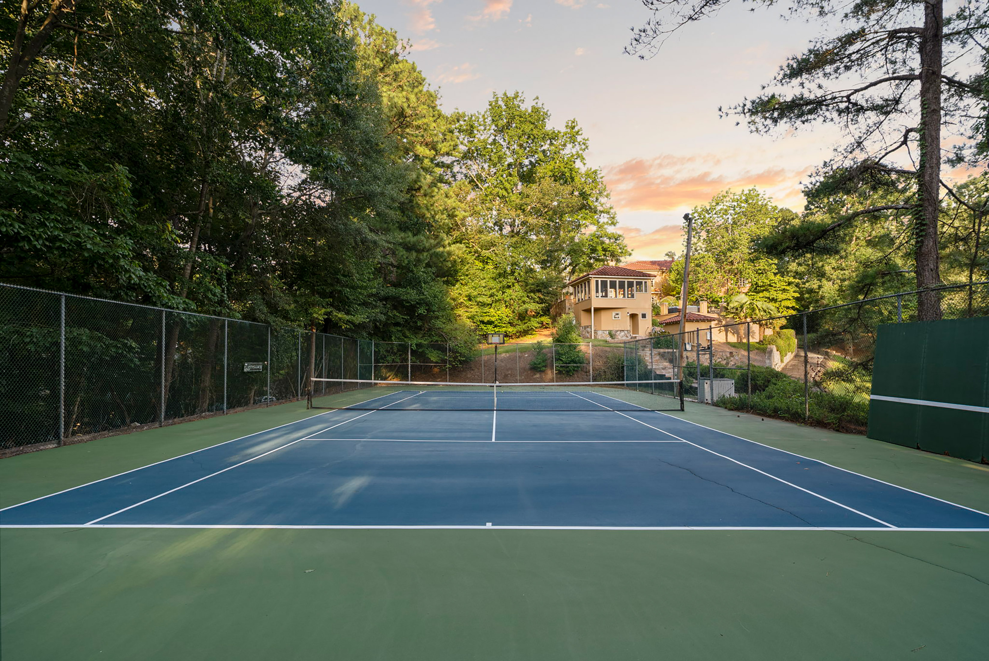  Remarkable Spanish-style Estate on 3.8+/- Private Acres - 物件實景
