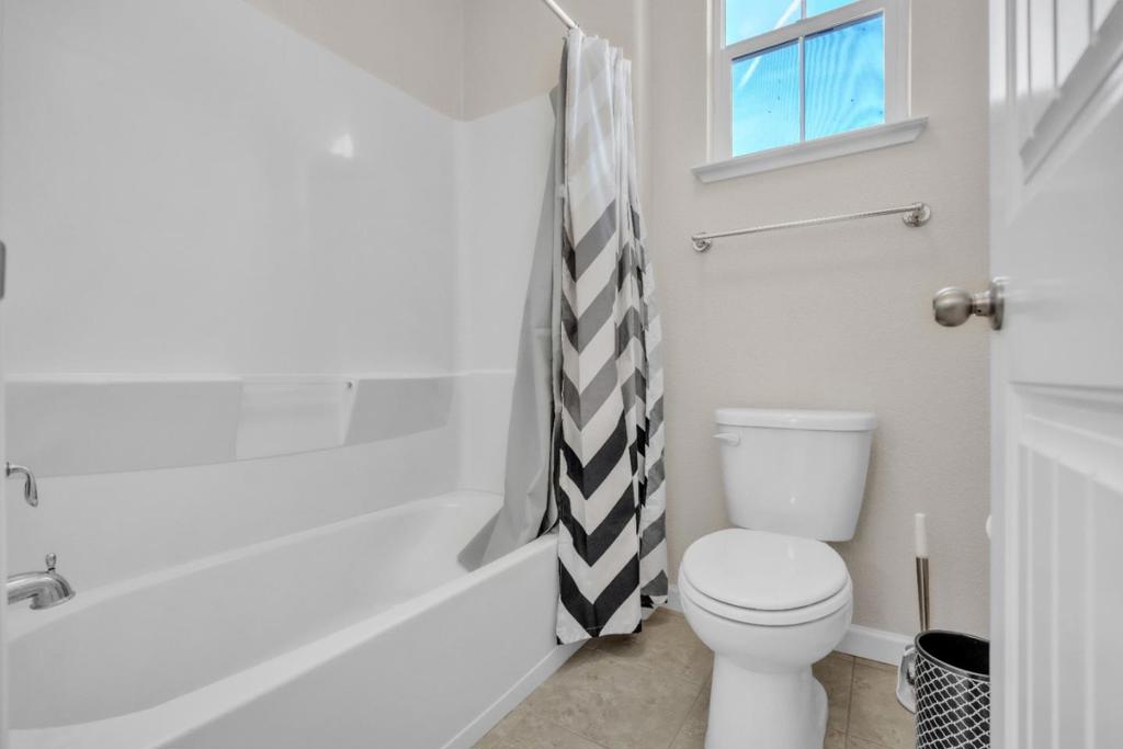 Fairfield, California, 94533, United States, 4 Bedrooms Bedrooms, ,3 BathroomsBathrooms,Residential,For Sale,2033917