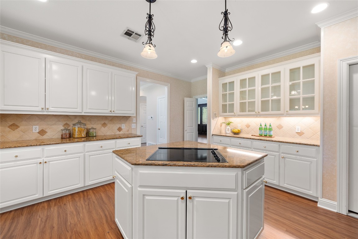 McGregor, Texas, 76657, United States, 5 Bedrooms Bedrooms, ,4 BathroomsBathrooms,Residential,For Sale,1838872