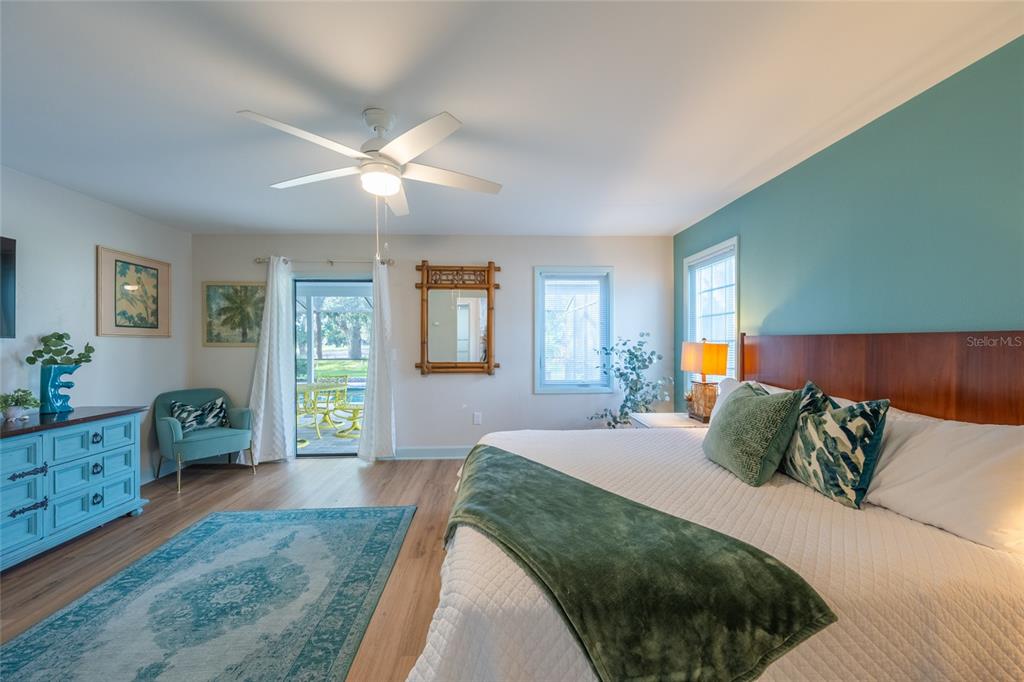 Sarasota, Florida, 34243, United States, 3 Bedrooms Bedrooms, ,4 BathroomsBathrooms,Residential,For Sale,1941793