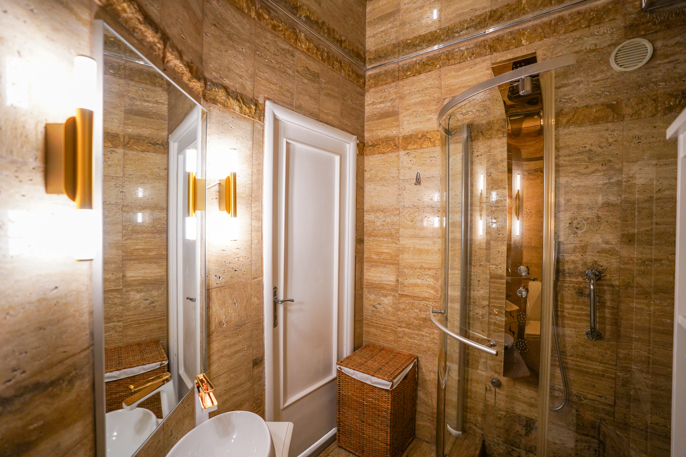  Elegant Six-Room Interwar Apartment in Bucharest’s Historic Center - 物件實景