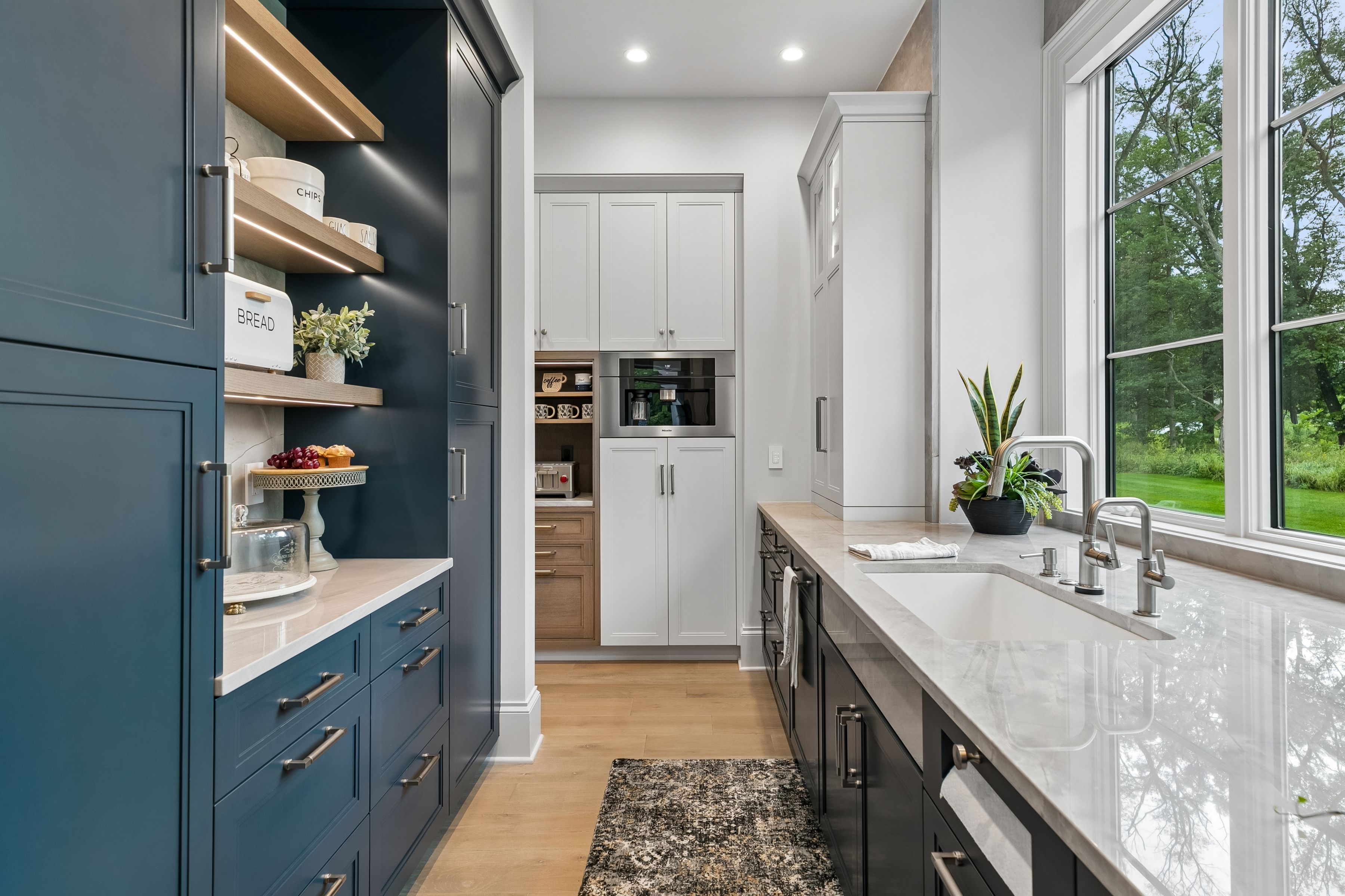  Timeless Elegance on a Private North Oaks Setting - 物件實景