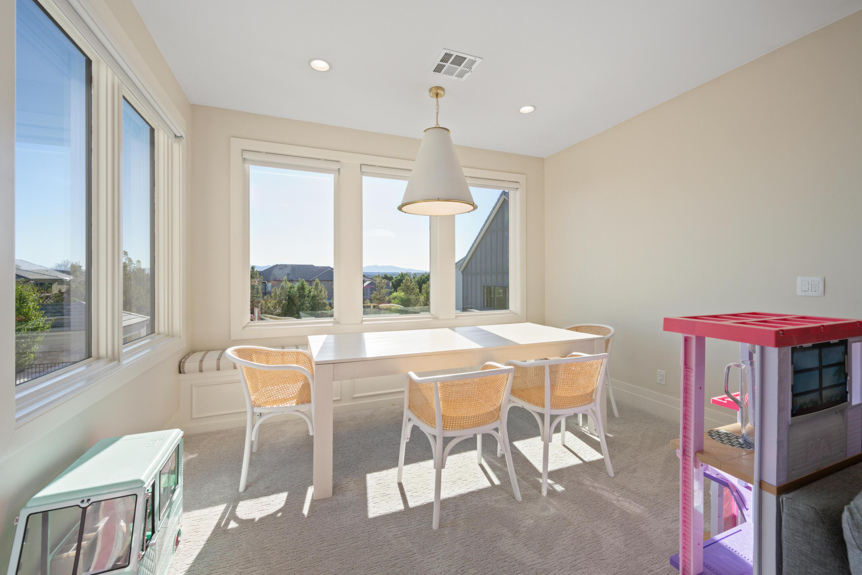 Washington, Utah, 84780, United States, 5 Bedrooms Bedrooms, ,6 BathroomsBathrooms,Residential,For Sale,1981729