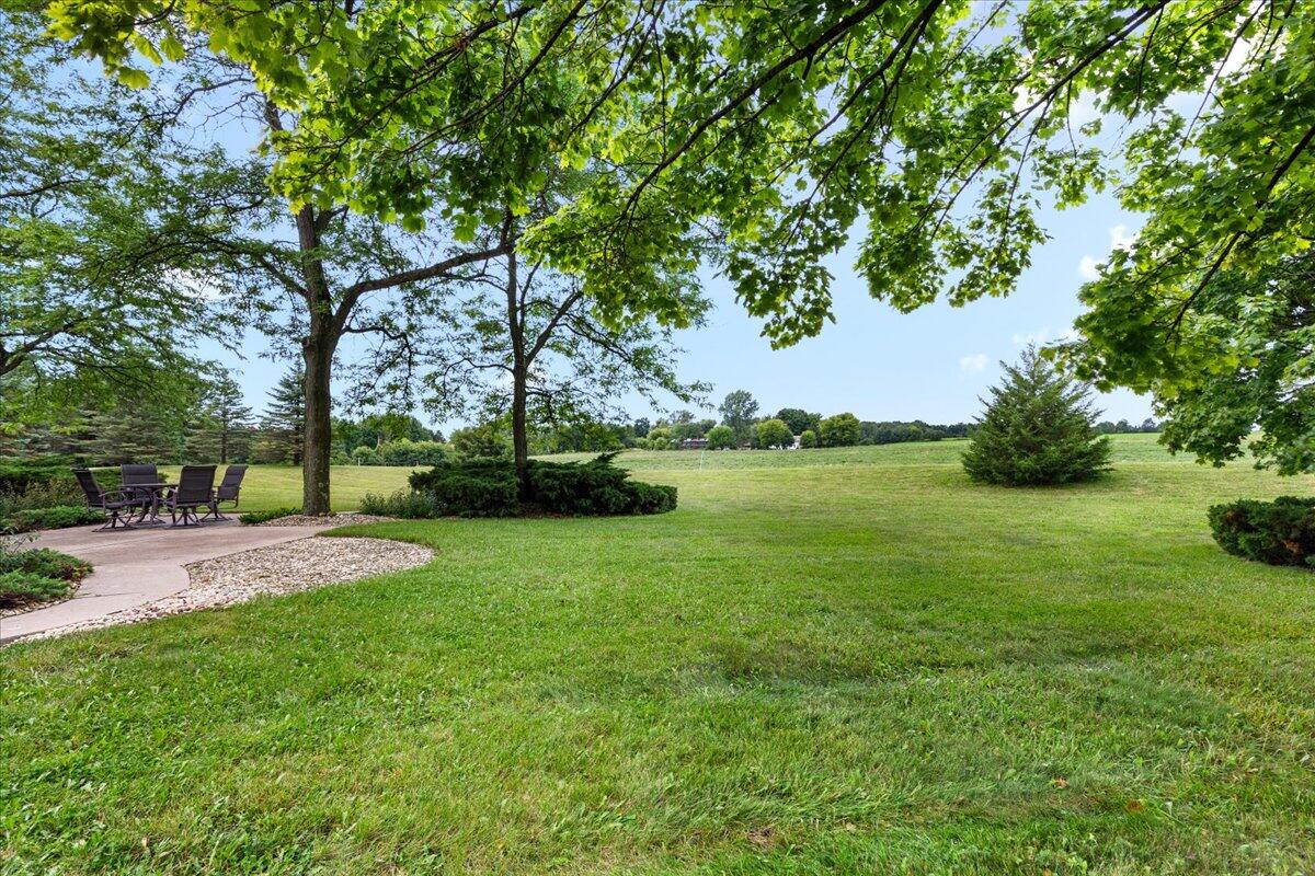 West Bend, Wisconsin, 53095, United States, 3 Bedrooms Bedrooms, ,2 BathroomsBathrooms,Residential,For Sale,1917208