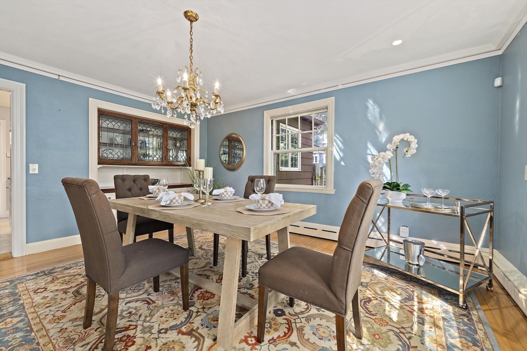 Newton, Massachusetts, 02468, United States, 4 Bedrooms Bedrooms, ,4 BathroomsBathrooms,Residential,For Sale,1829542