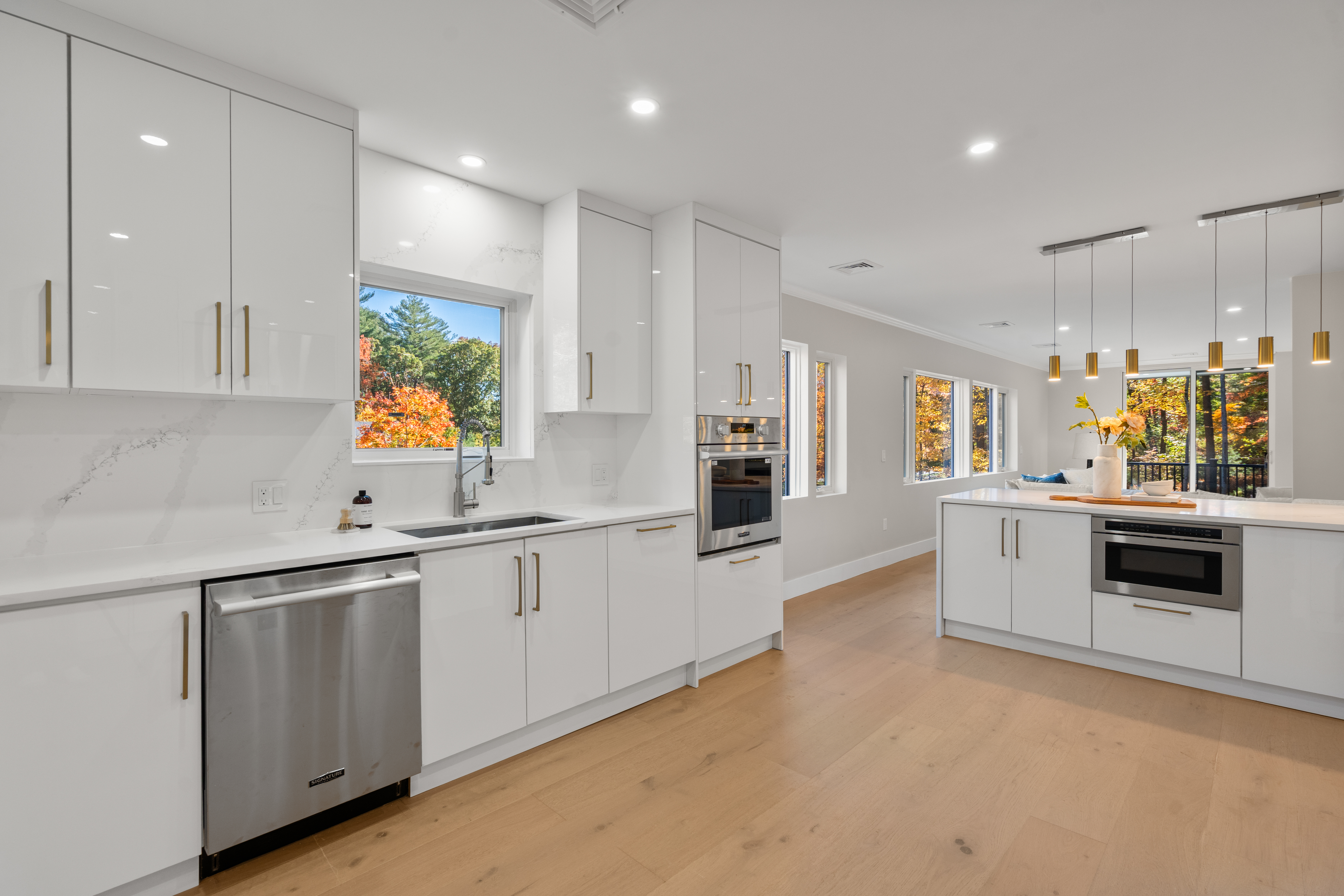  8 Irene Road, Bedford, MA, 01730 - 物件實景